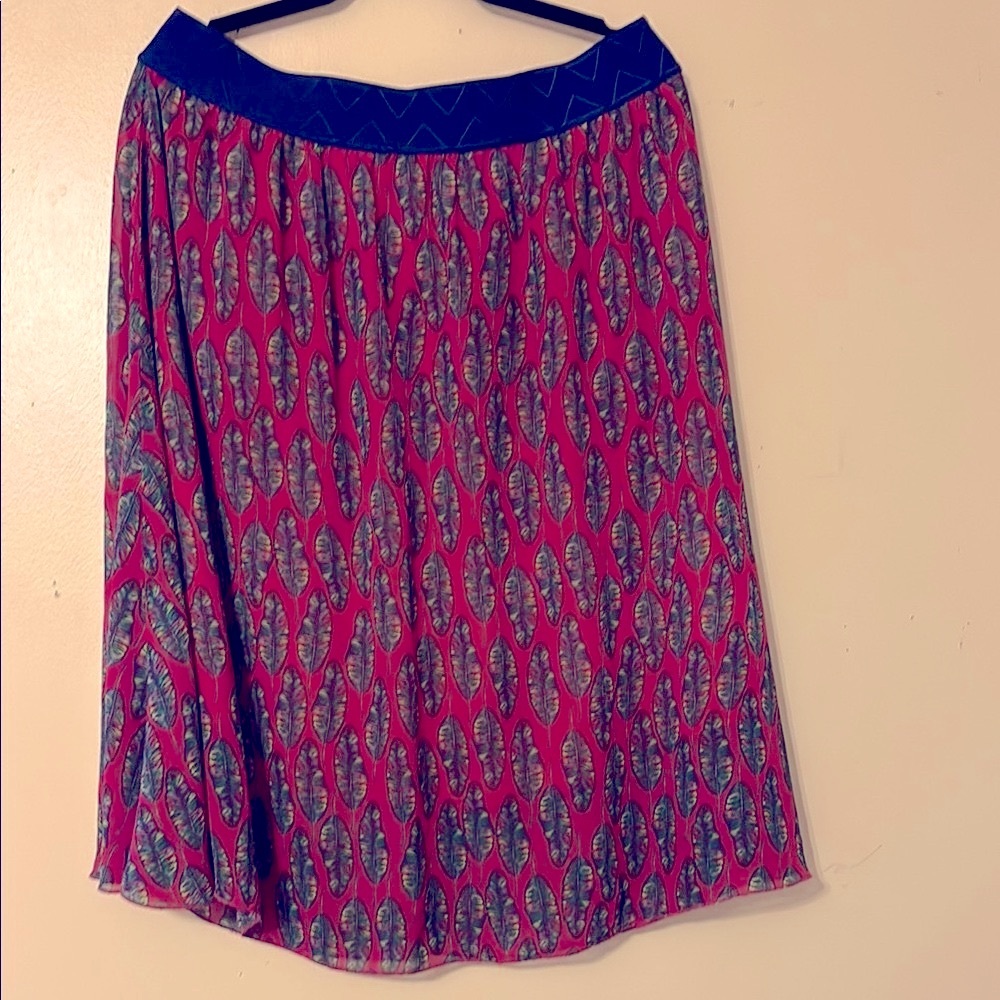Lularoe line A flowy Skirt - Picture 2 of 3